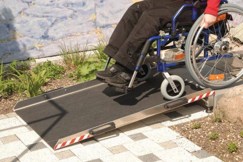 Keilrampe Typ SBK-N mit rutschhemmender Lauffläche