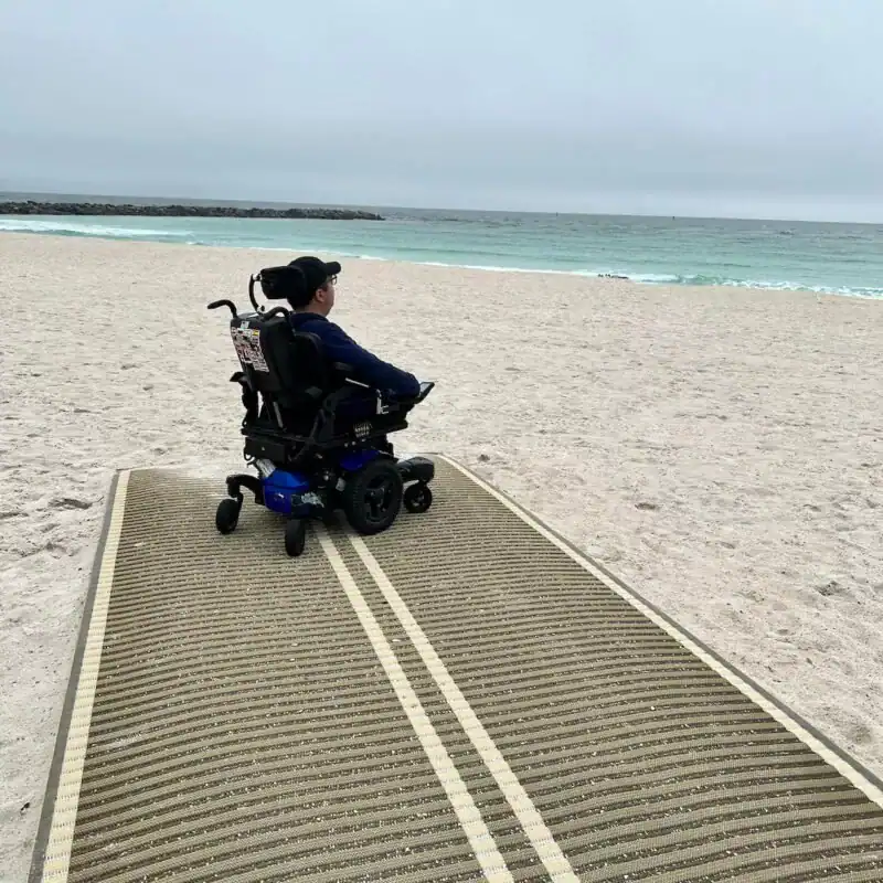 Mobi-mat® als Weg auf Sand (Projektbeispiel)