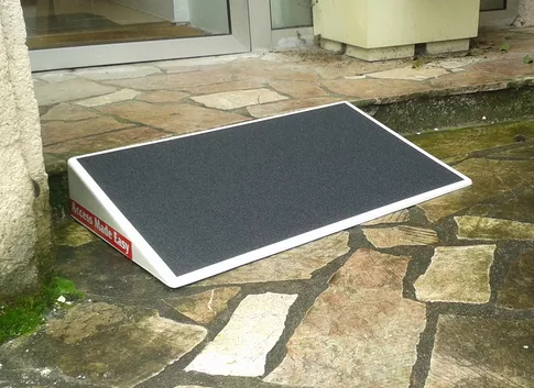 Türschwellenrampe aus Fiberglas