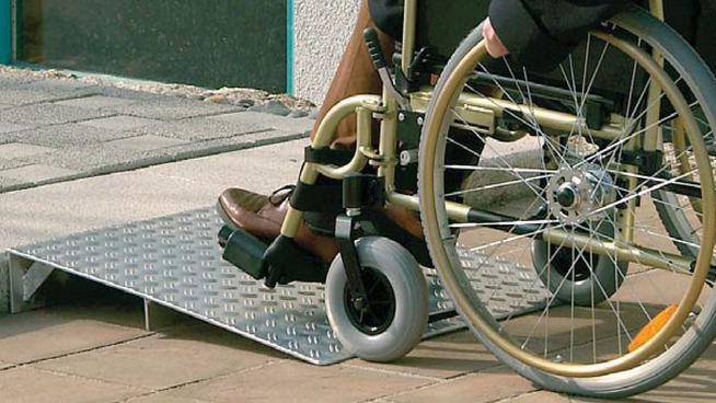 Beispiel: Anfertigung aus Aluminiumriffelblech